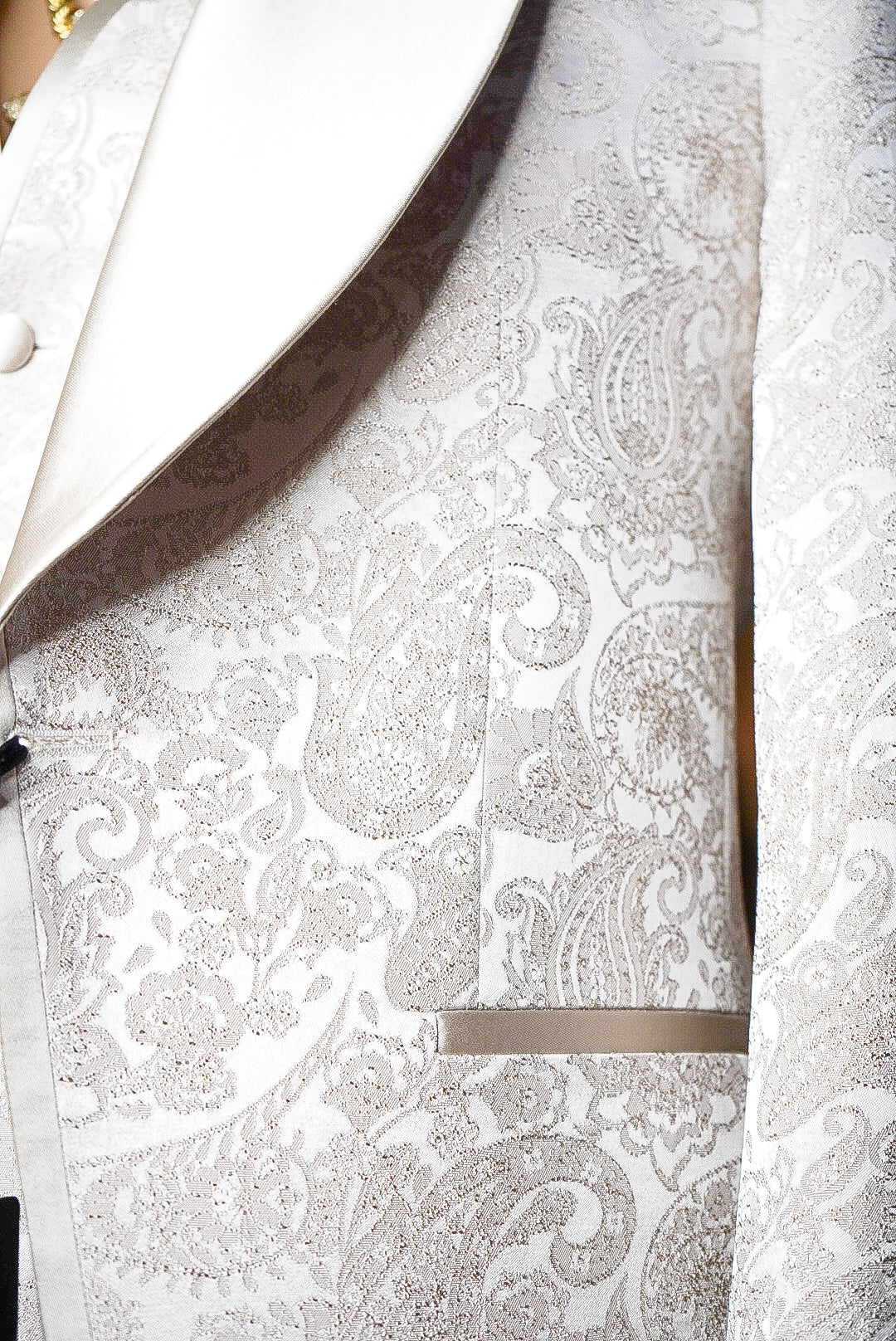 Exclusivo: Encaje Champaña – Traje de Lujo 3- Piece