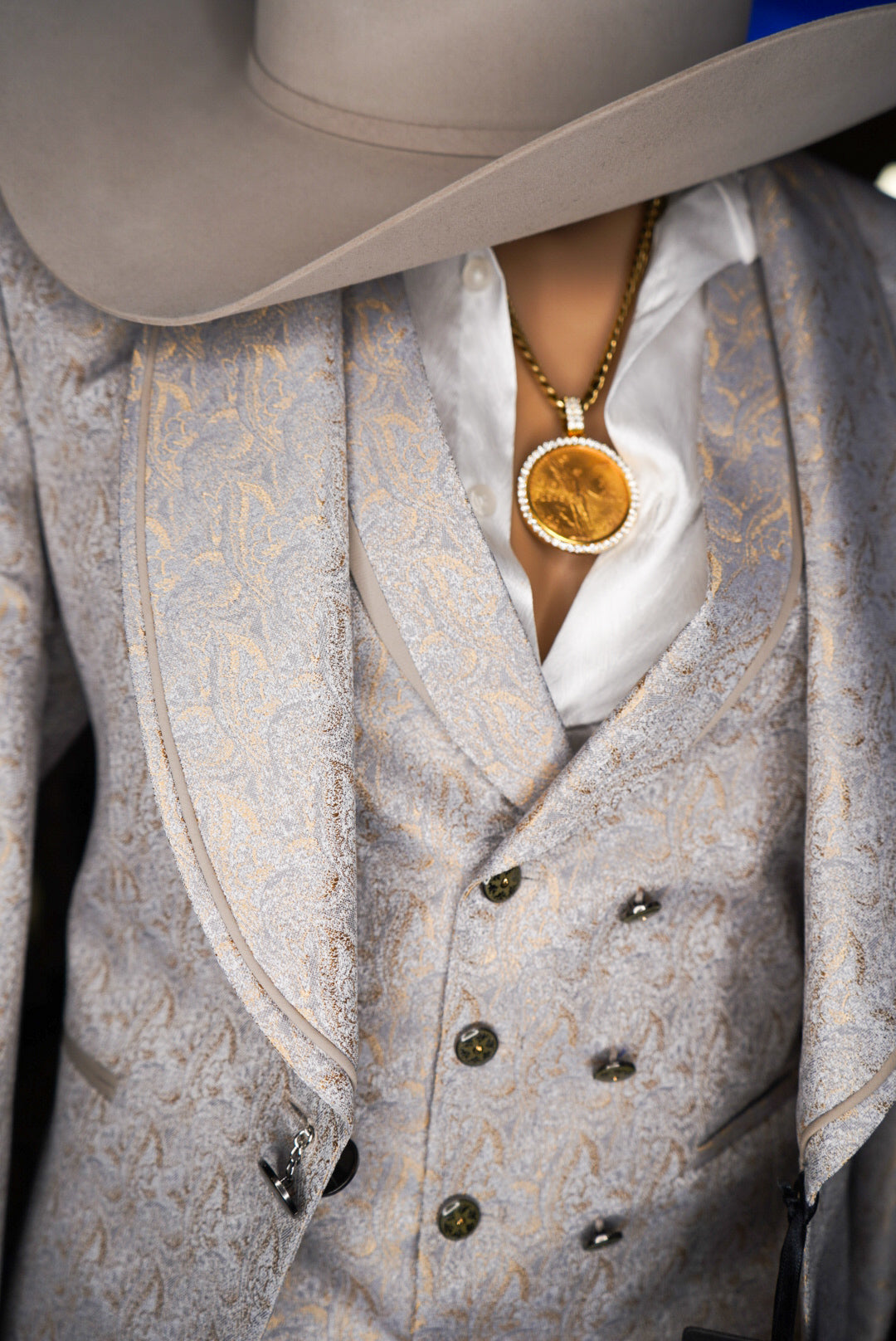 "El Marqués" – Gold & Grey 3-Piece Luxury Suit