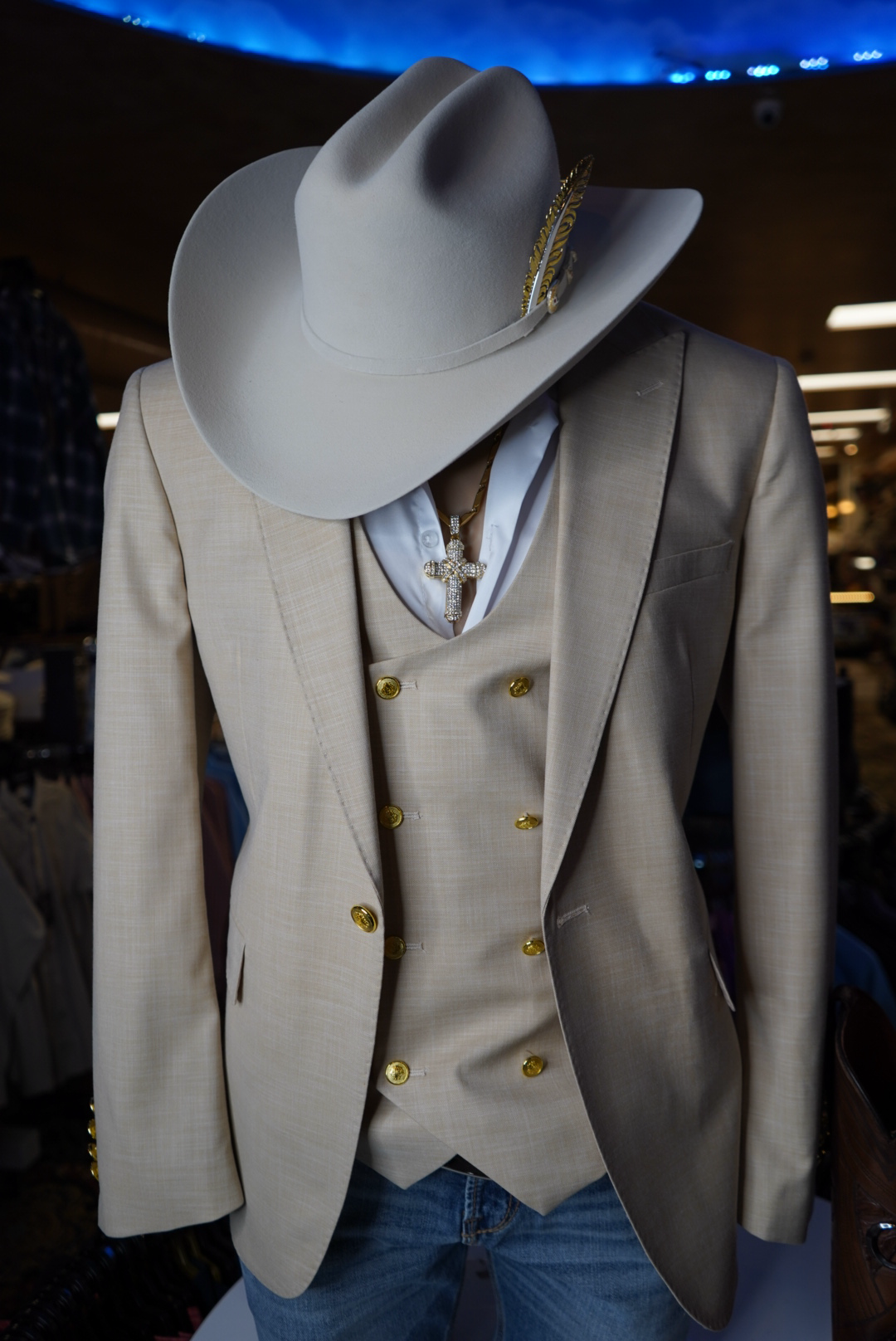 (NUEVO) Conjunto de traje Max Vested Slim Fit de 3 piezas (beige claro)