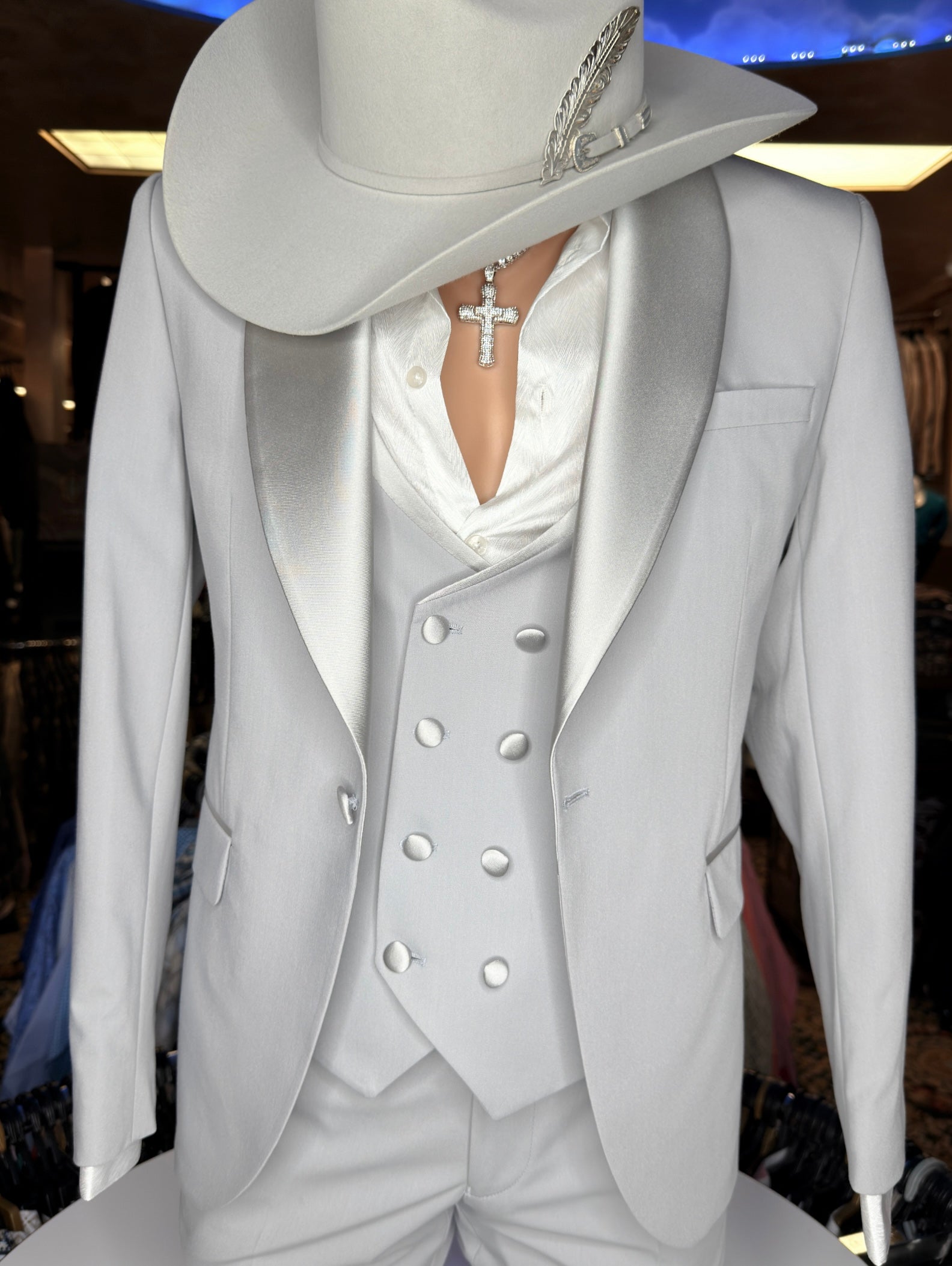 "El Rey de Plata" – 3-Piece Luxury Suit