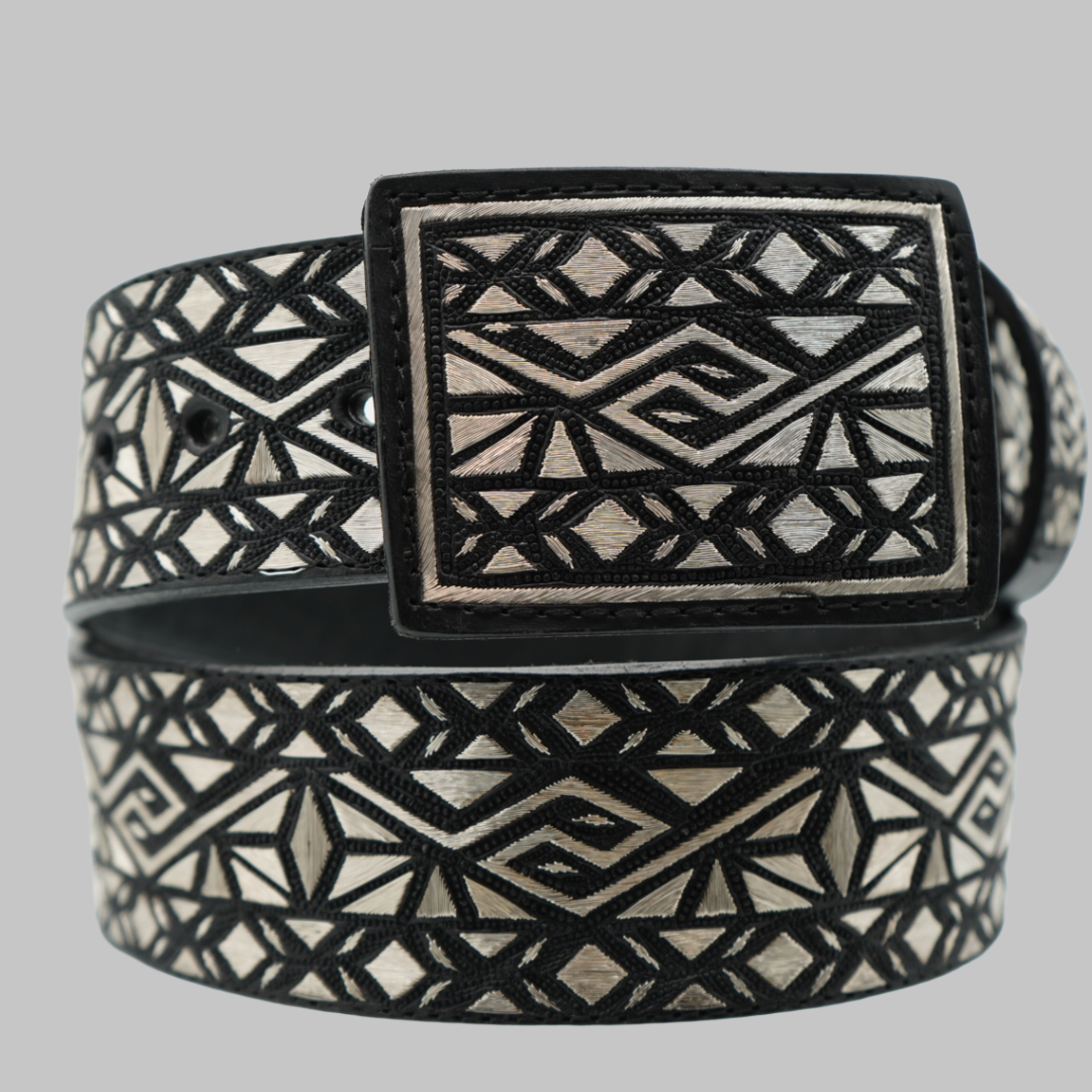 Cinto Plateado de Lujo – Diseño Exclusivo