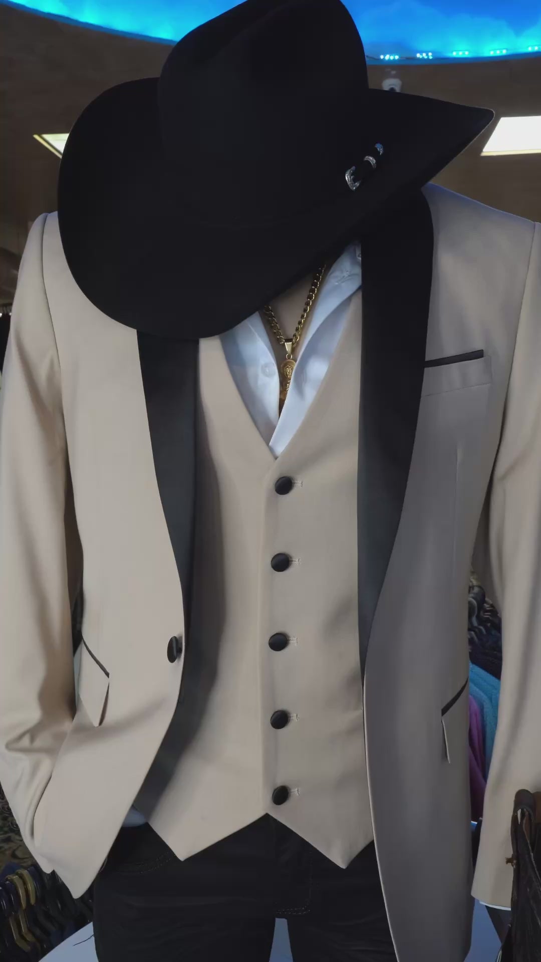 Men’s Tan & Black Collar 3-Piece Suit Set