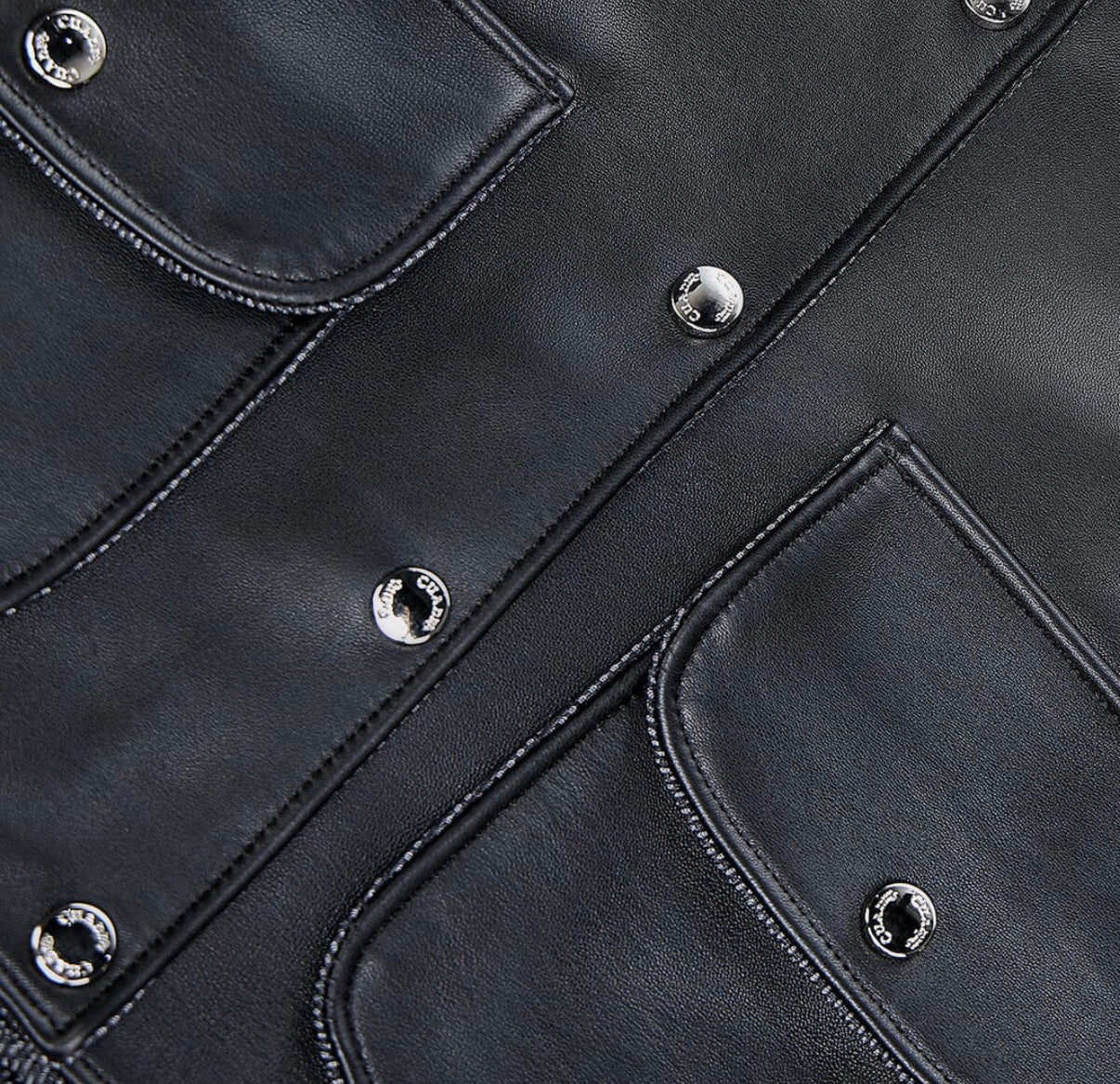 Chaqueta corta de cuero negra Cuadra