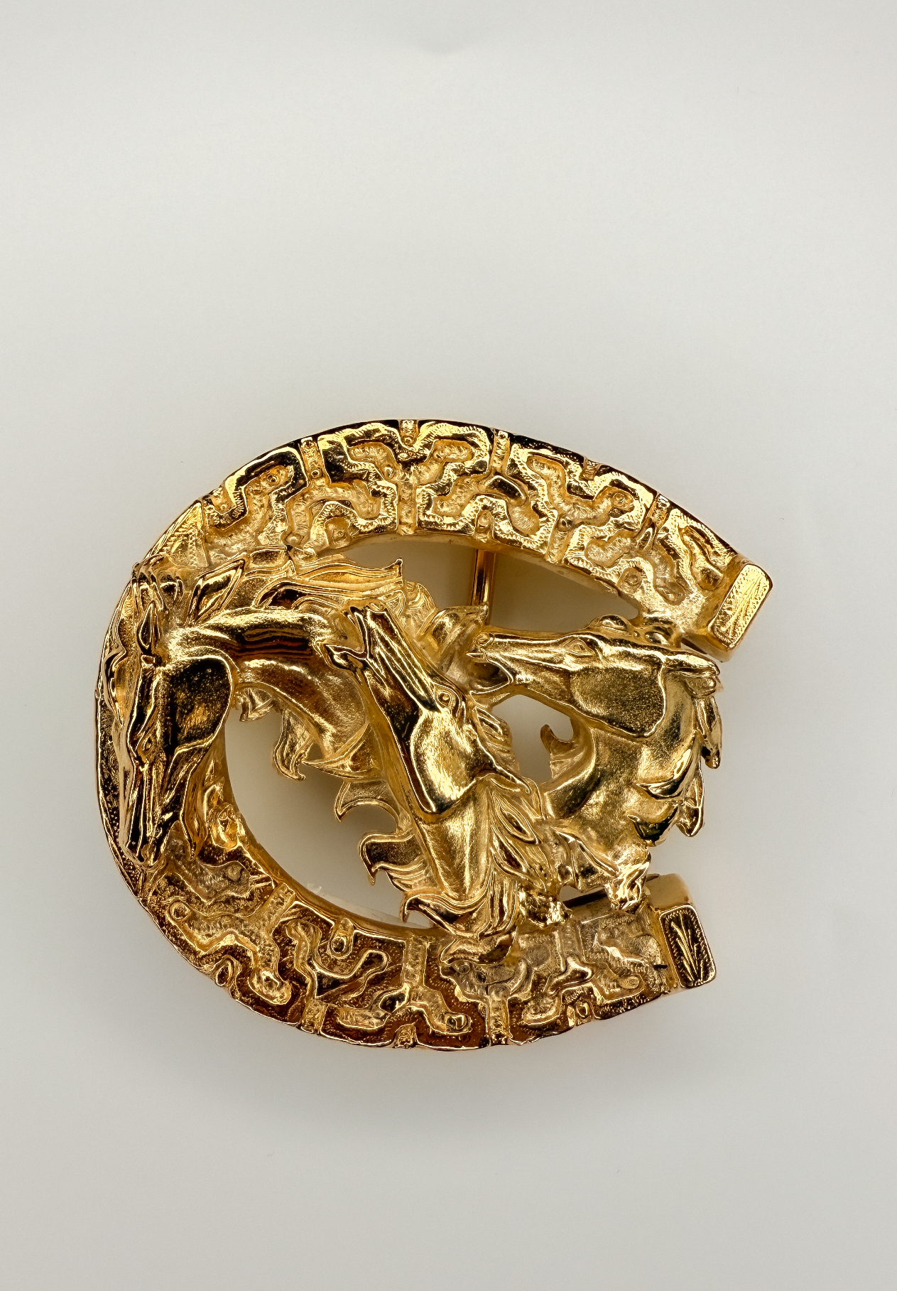 Horseshoe Belt Buckle with 3D Triple Horse