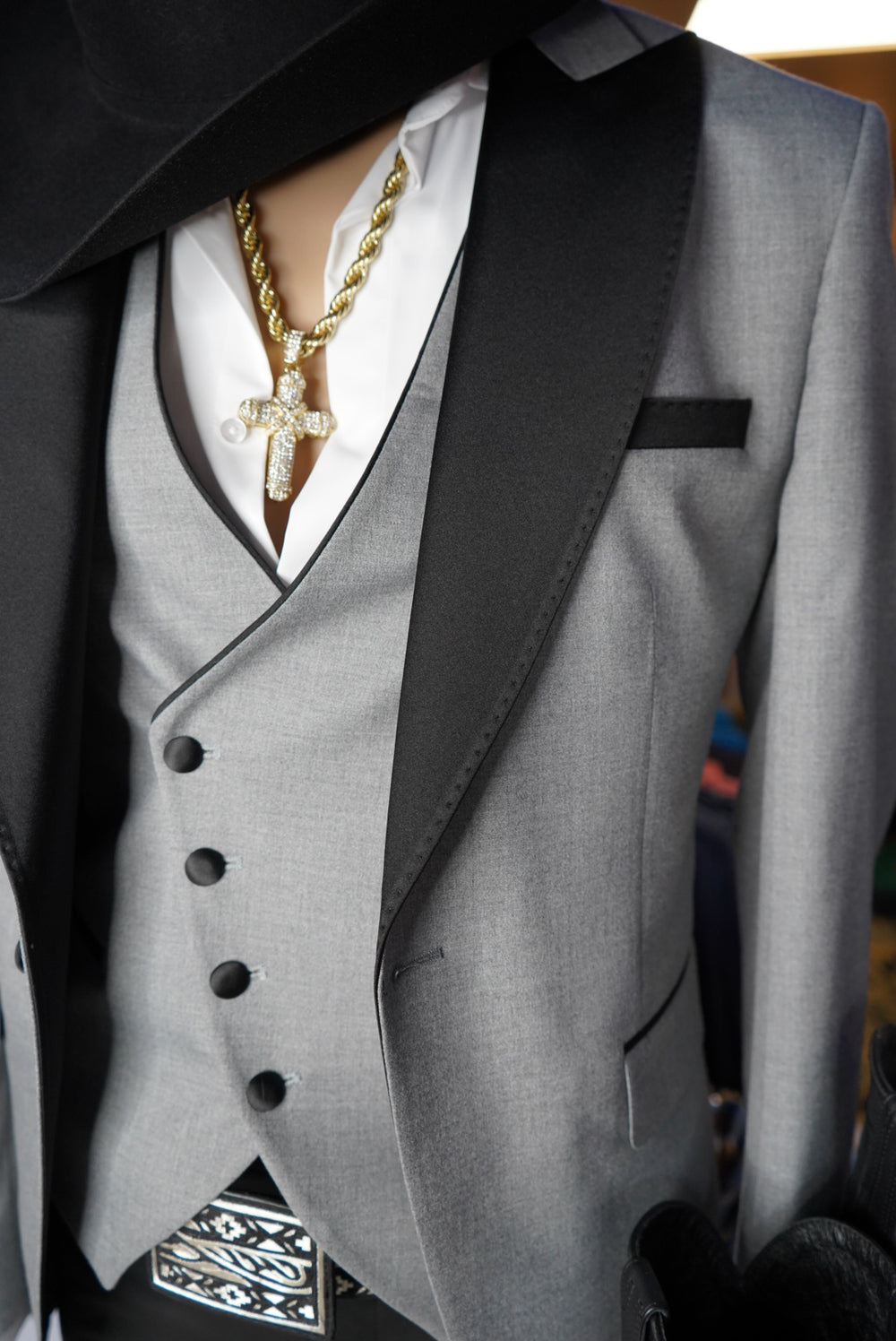 "Prestige Men’s 3-Piece Suit Set – Grey & Black Luxe Edition"