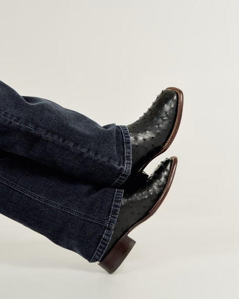 THE EMMIT MIDNIGHT