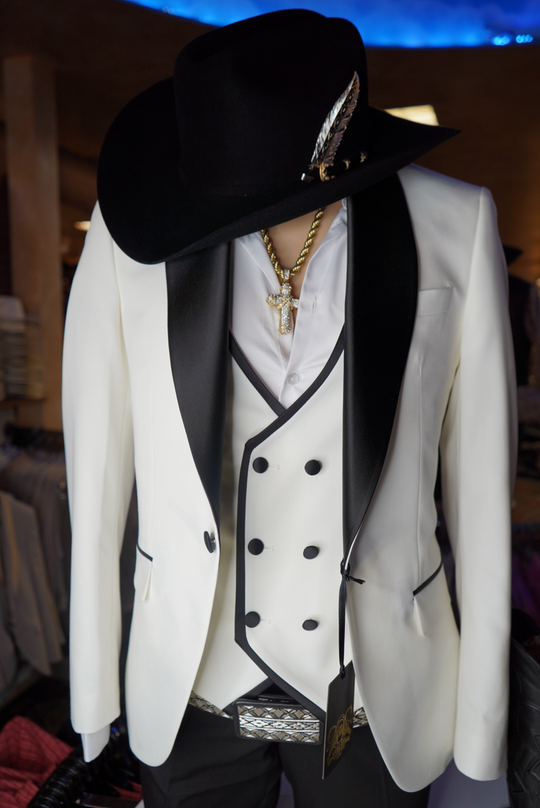 "Exclusive Elegant Wedding Suit For Grooms - Premium Slim Fit" 3-Piece Set