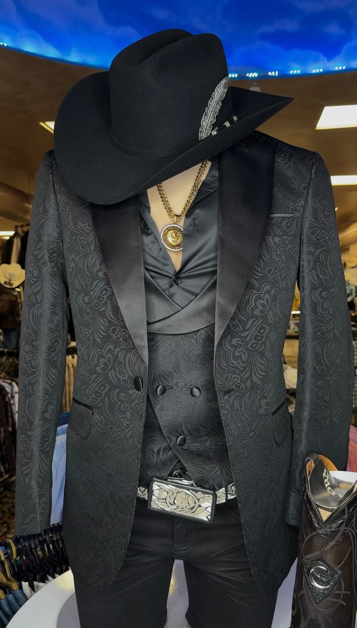 *New* “Exclusive: Sanchez Brothers Black Lace Luxury Suit 3- Piece"