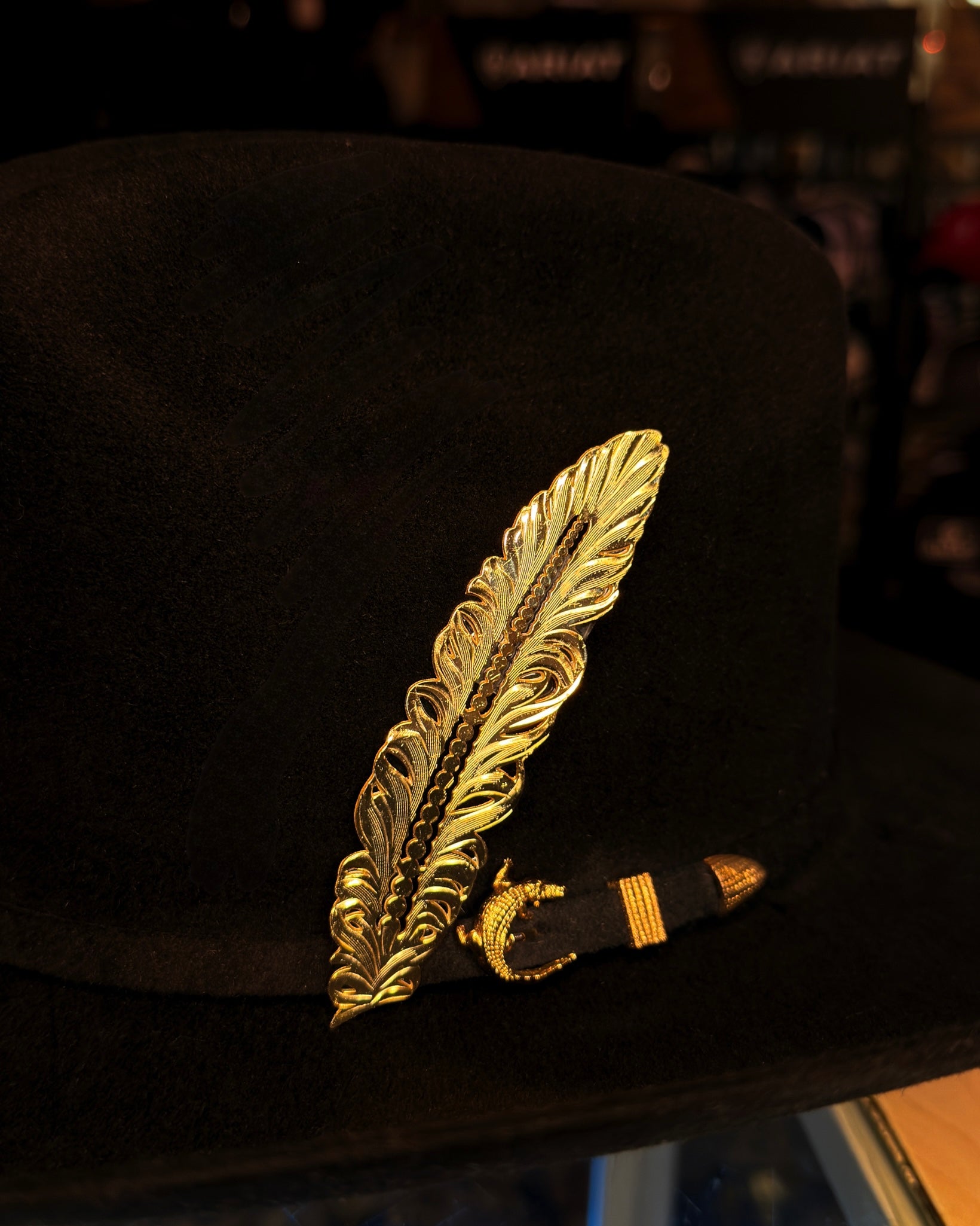 Classic Montana Hat Feather Gold